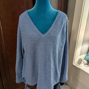 Lilly Pulitzer Vibrant Red Label with Gold Text